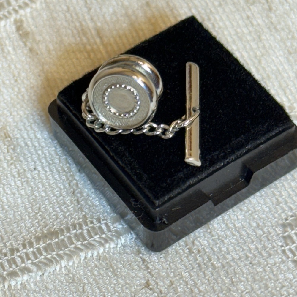 Men's Swank Silver Tone Tie Tack With‎ Chain. Vintage.